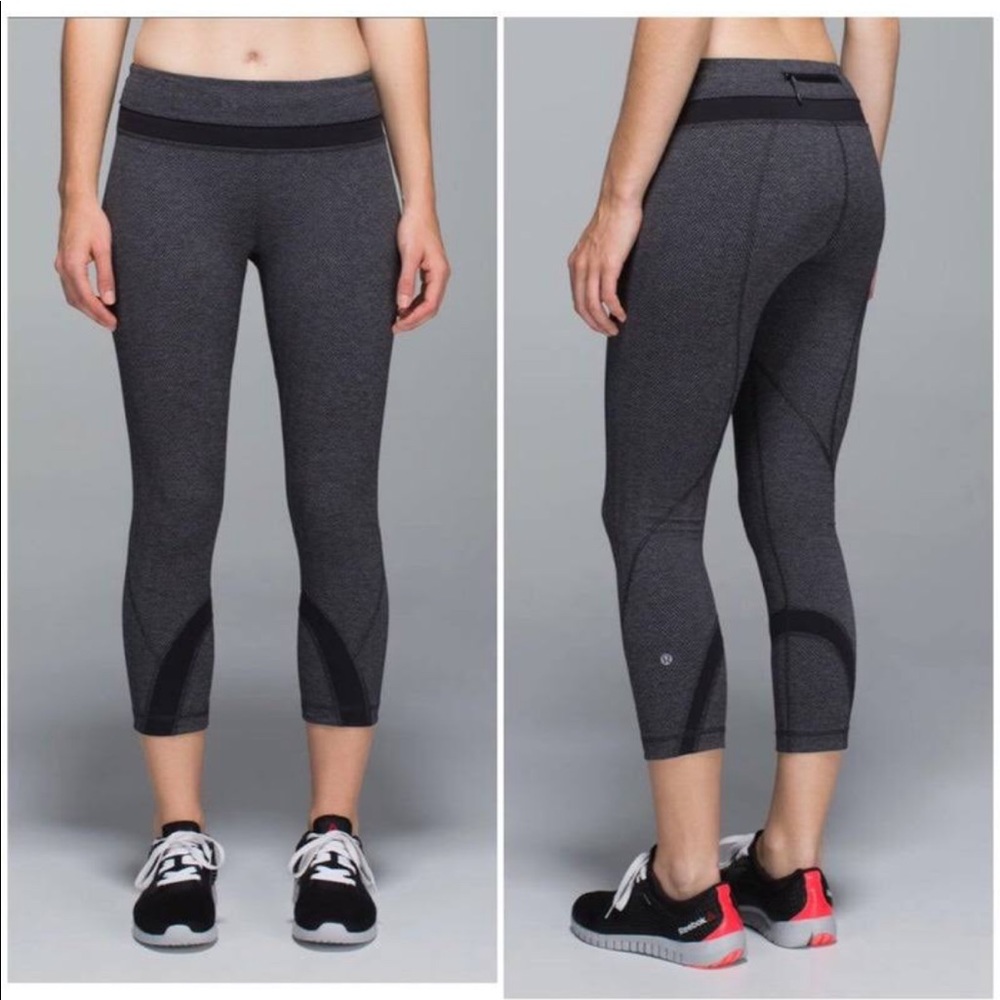 Lululemon inspire crop, size 4